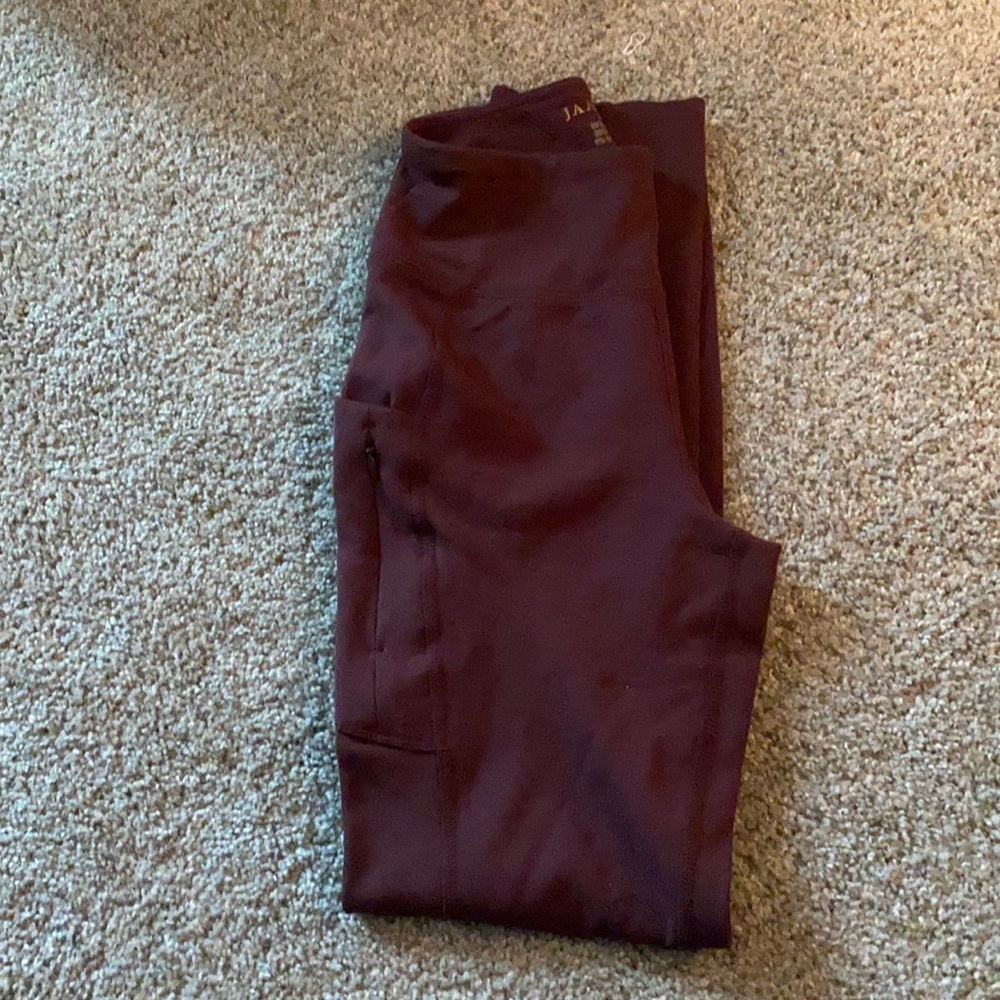 Jaanuu XS Raisin yoga scrub pants